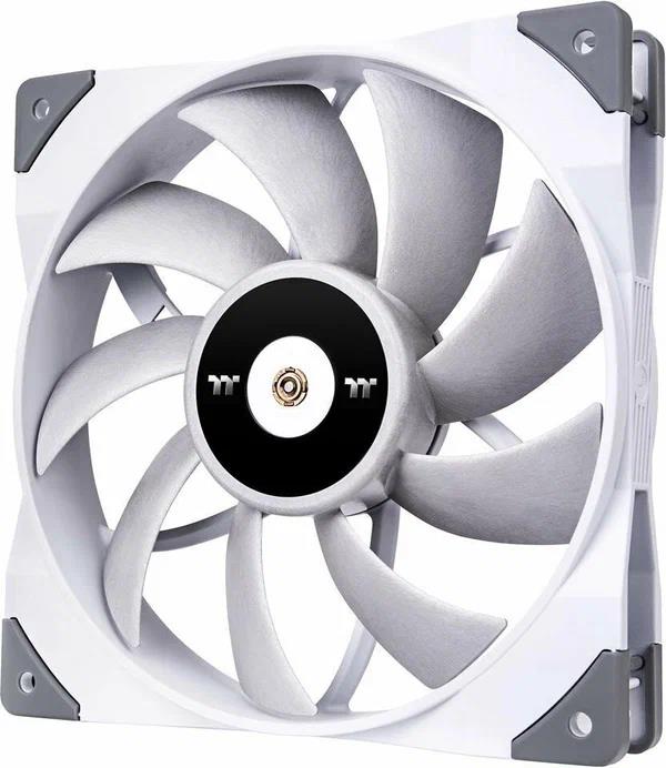 Изображение Вентилятор Thermaltake Fan Tt TOUGHFAN 12 (2000 об/мин , 120x120x25 мм,4-pin PWM)